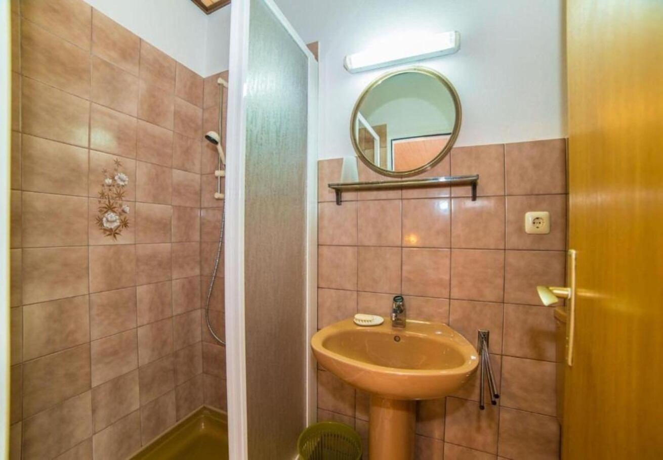 Apartments Dusa Banjol Екстер'єр фото