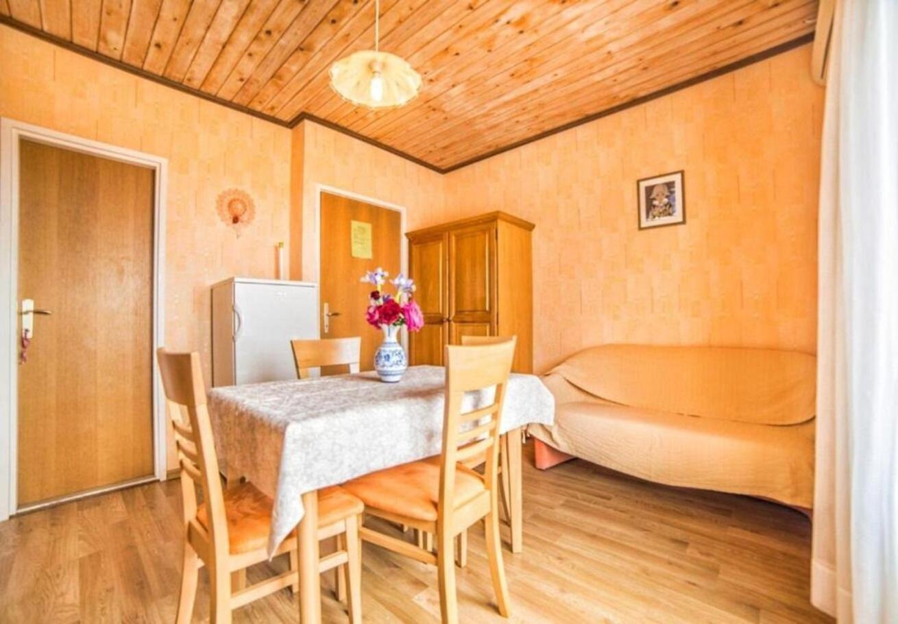 Apartments Dusa Banjol Екстер'єр фото