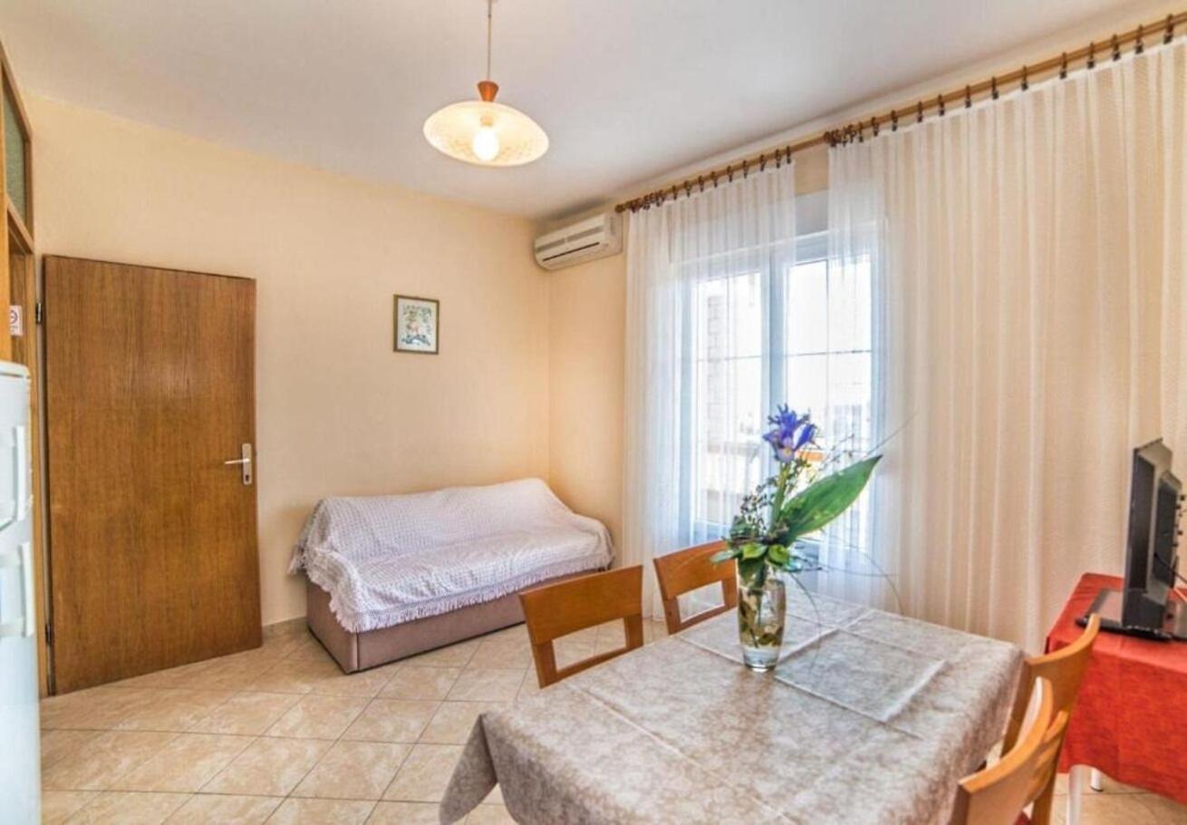 Apartments Dusa Banjol Екстер'єр фото
