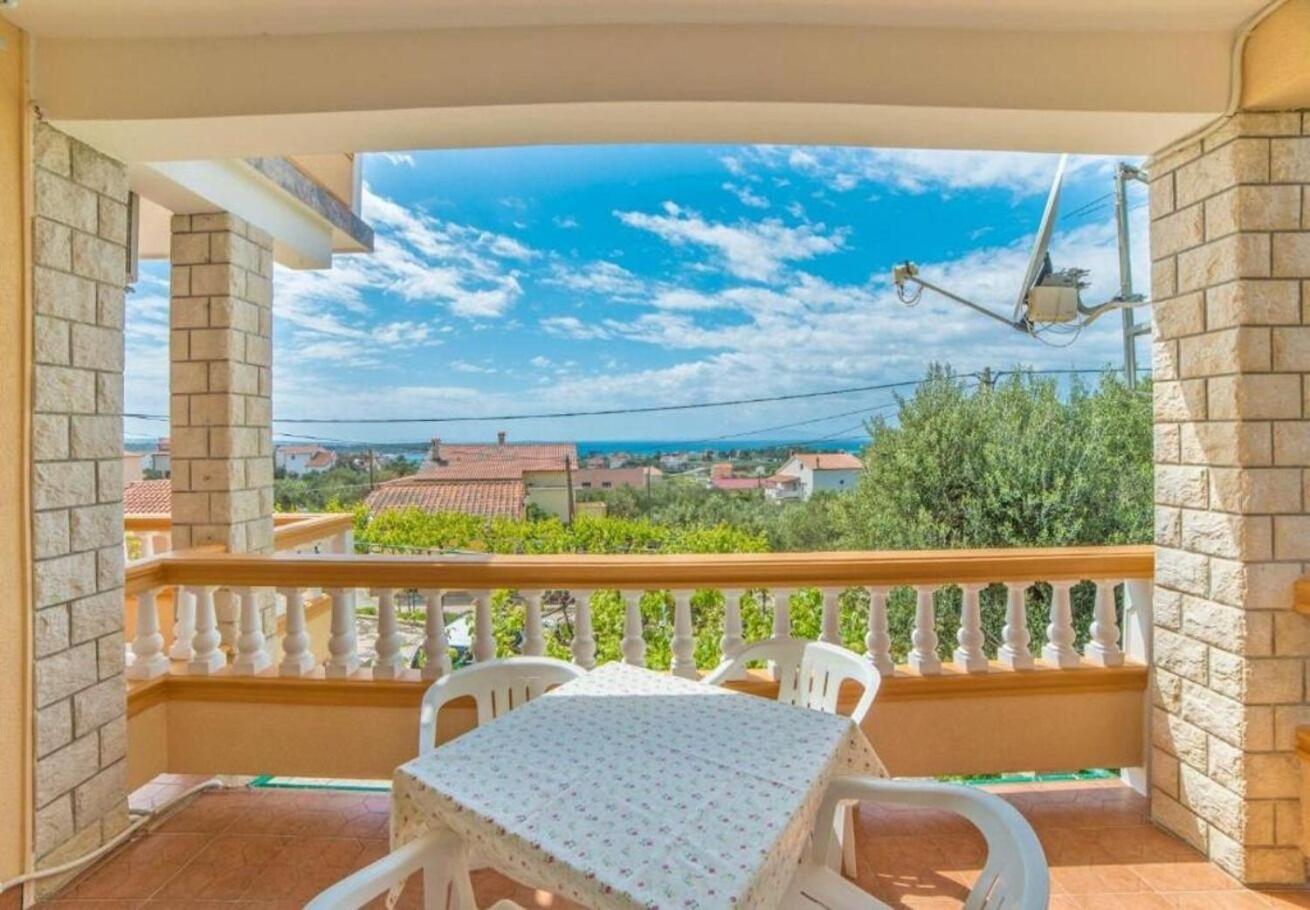 Apartments Dusa Banjol Екстер'єр фото